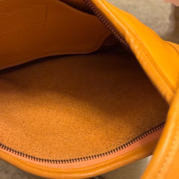 COACH Ergo Pocket Zip #9033 Mustard Yellow Leather Vintage 90s Hobo Shoulder Bag - Picture 6 of 16
